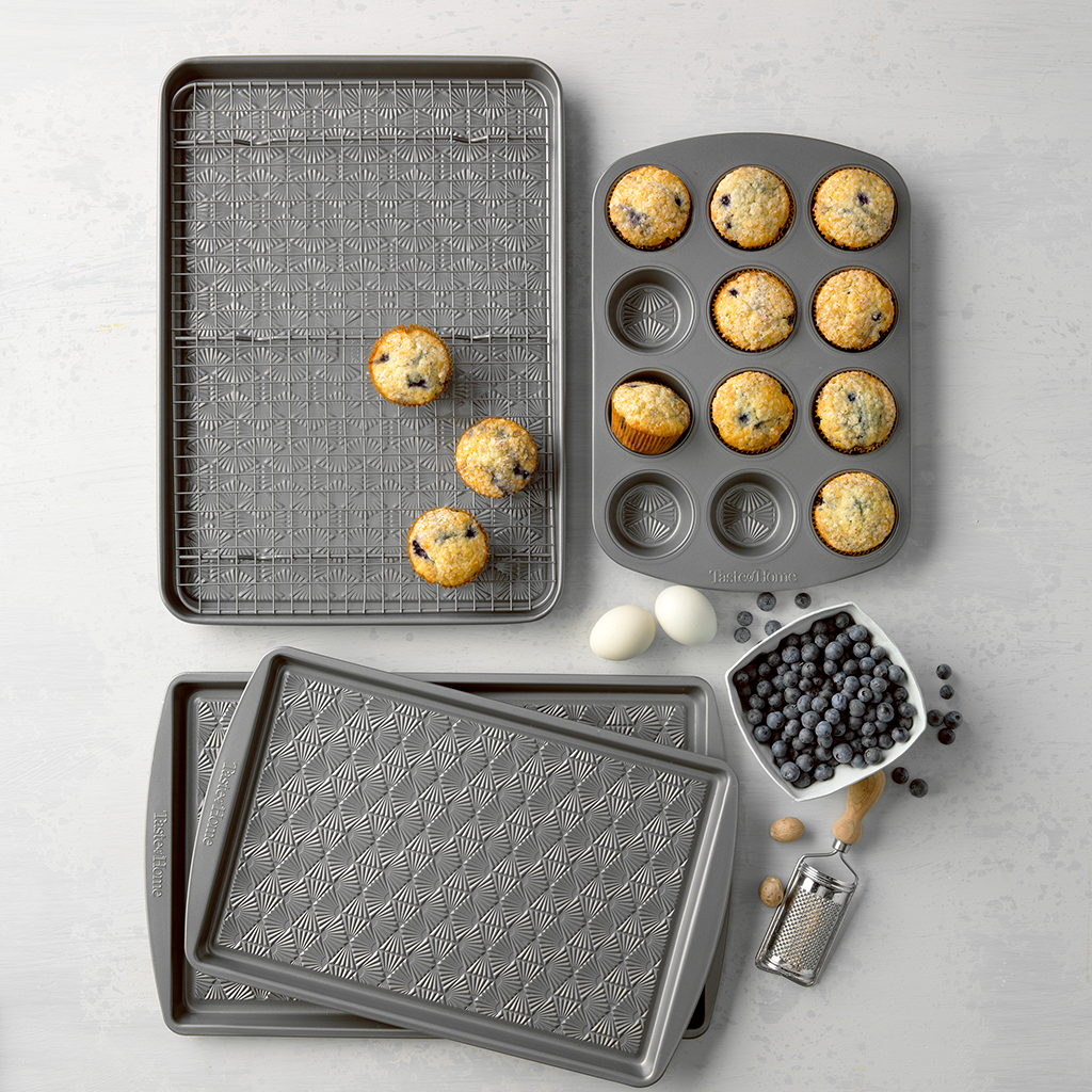 Taste of Home 2 Piece Non Stick Metal Baking Sheet Set 15x10 and 17x11