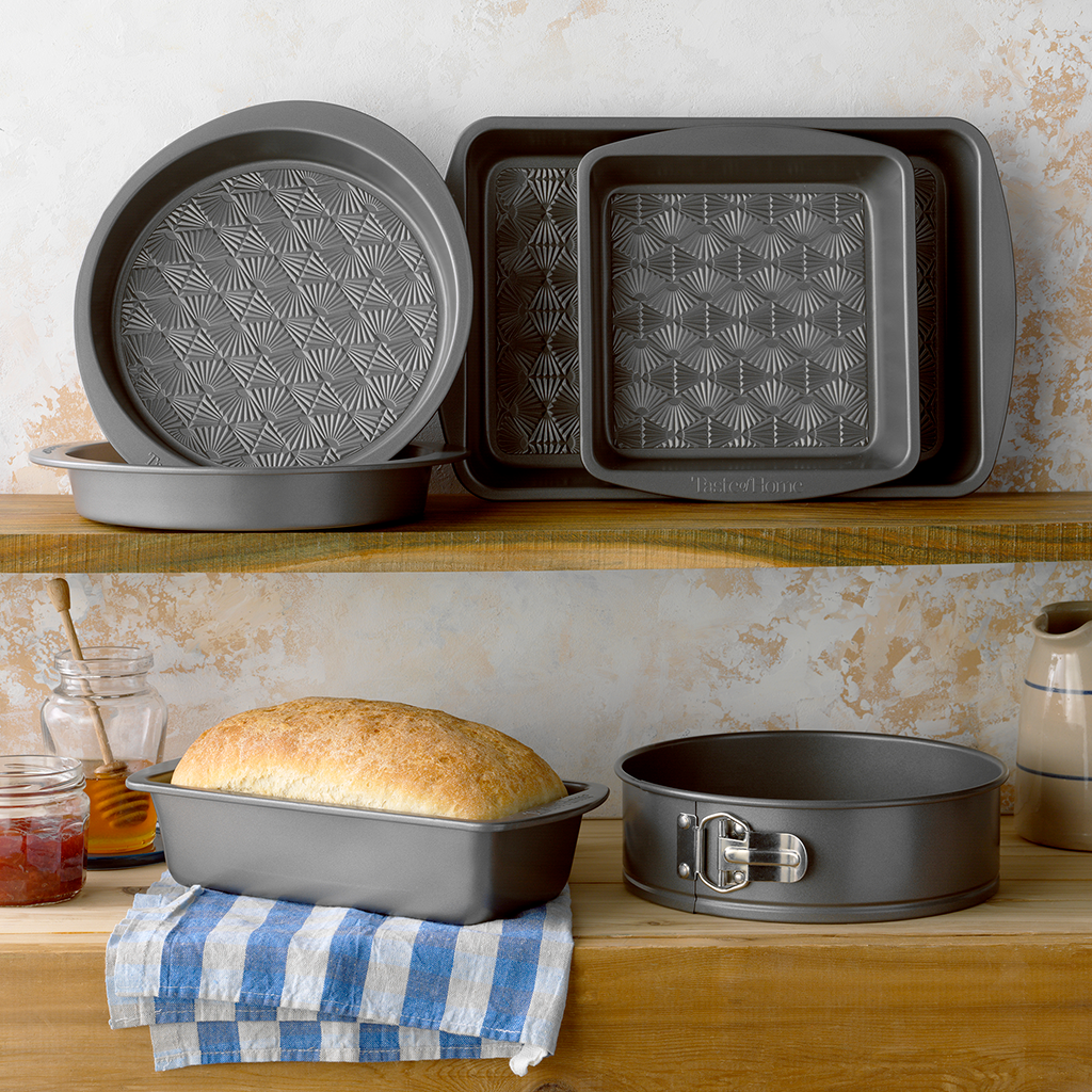 Taste of Home 8 Non Stick Metal Square Baking Pan
